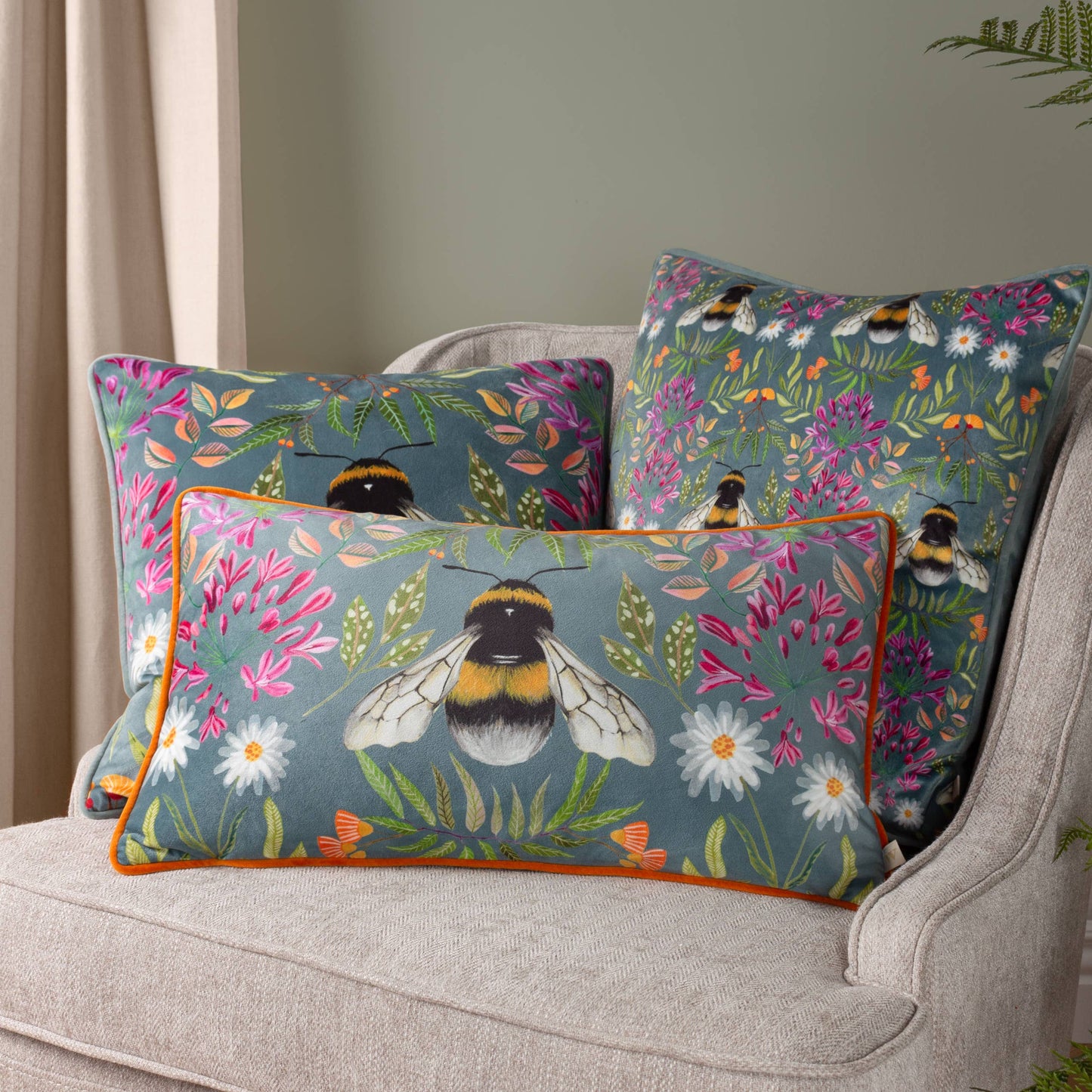House of Bloom Zinnia Bee Lumbar Pillow