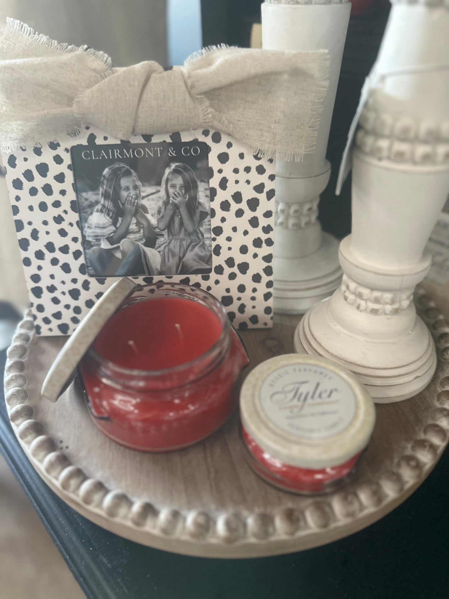 Prestige Candle 11 oz - Frosted Pomegranate