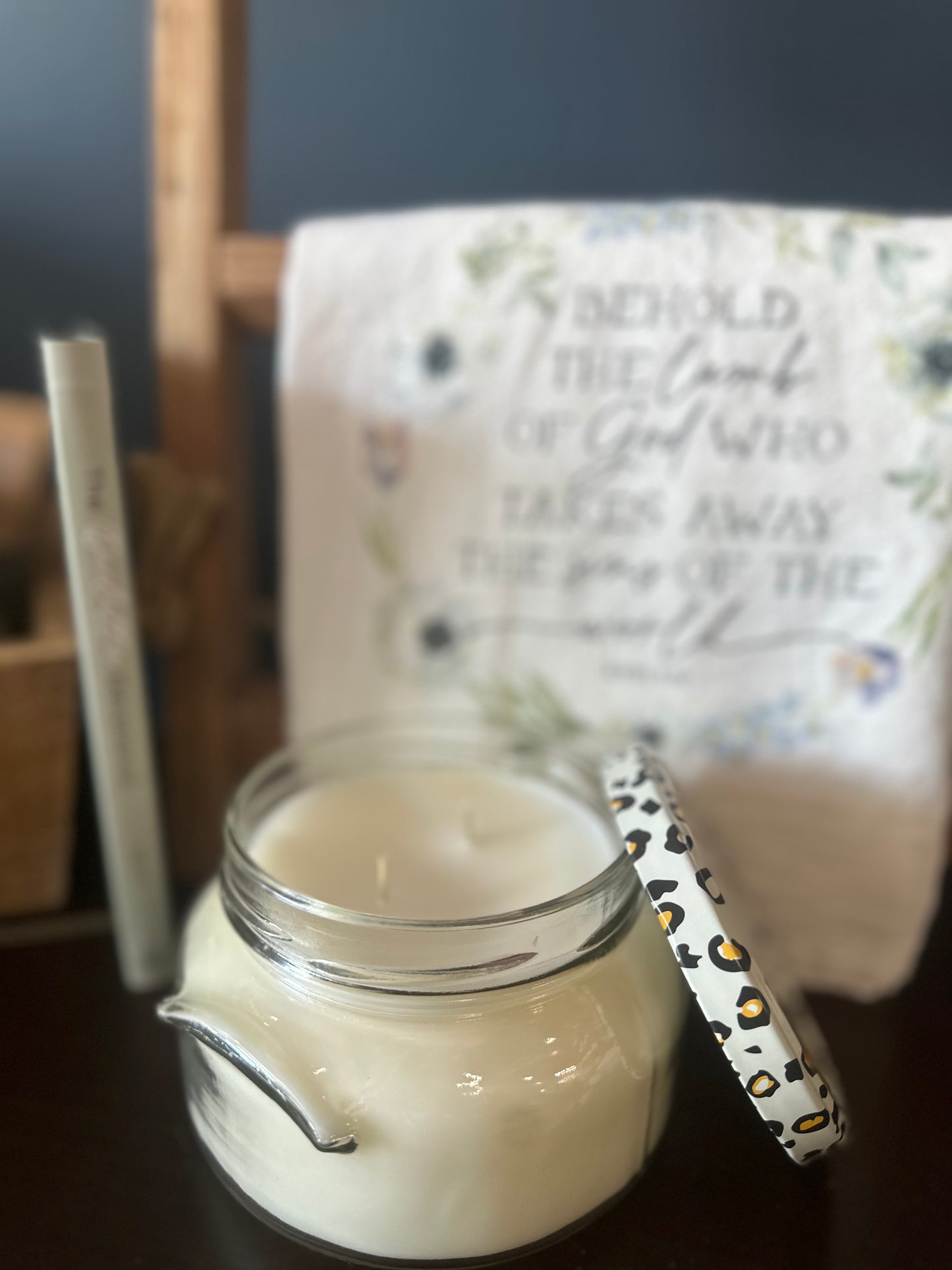 Prestige Candle 22 oz - Regal