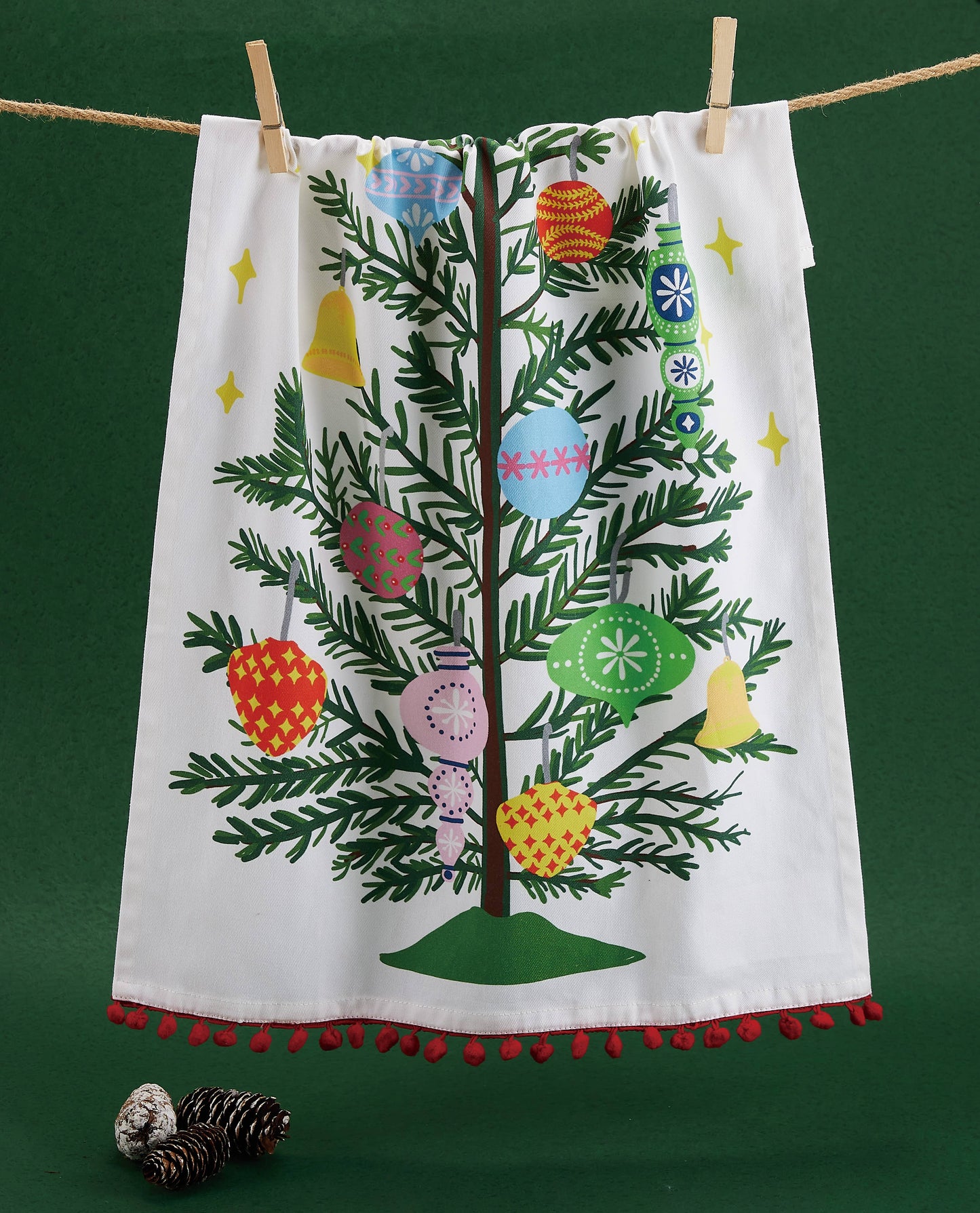 Vintage Christmas Tree W/Pom Pom Printed Towel
