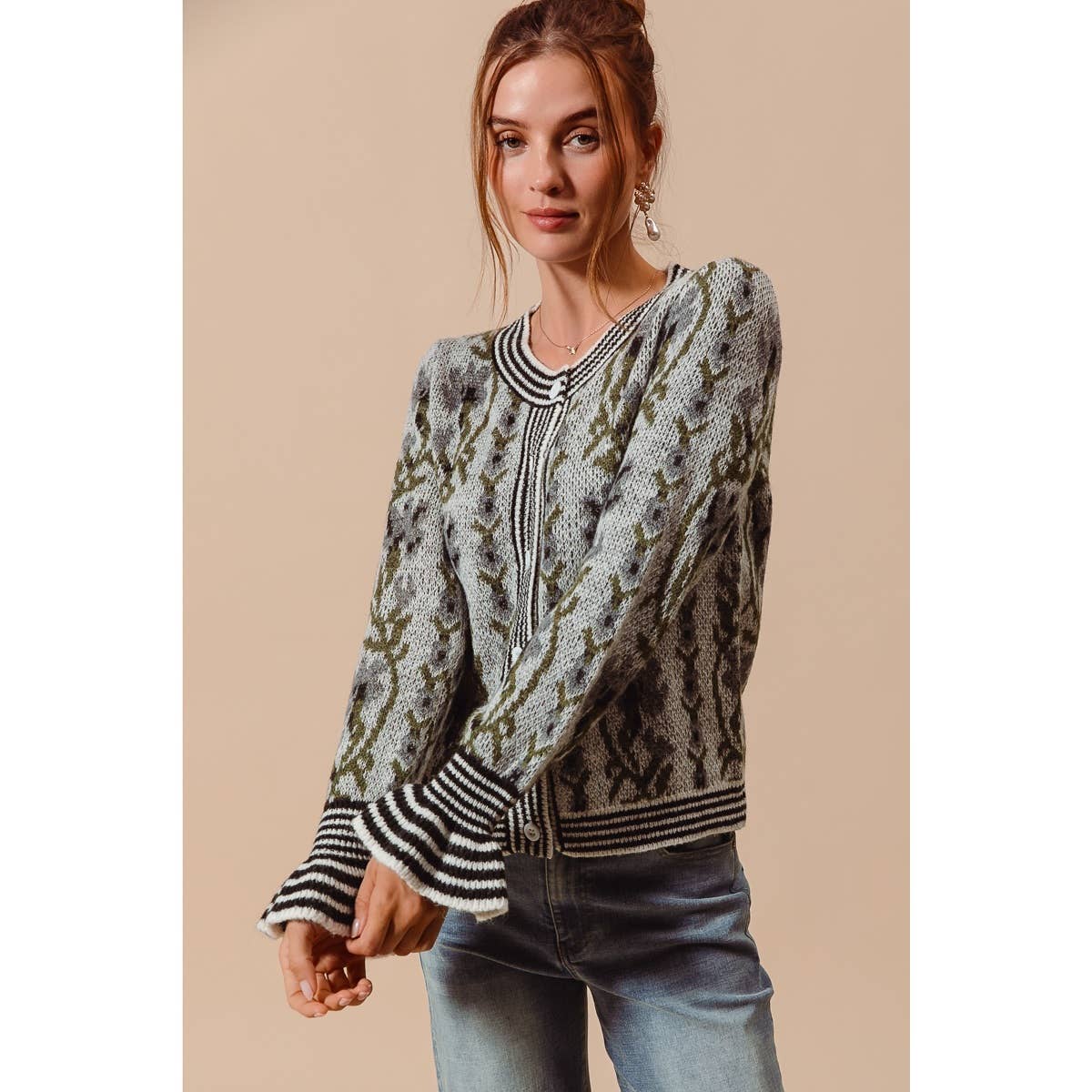 FLORAL INTARSIA BUTTON UP SWEATER CARDIGAN: LT BLUE / M