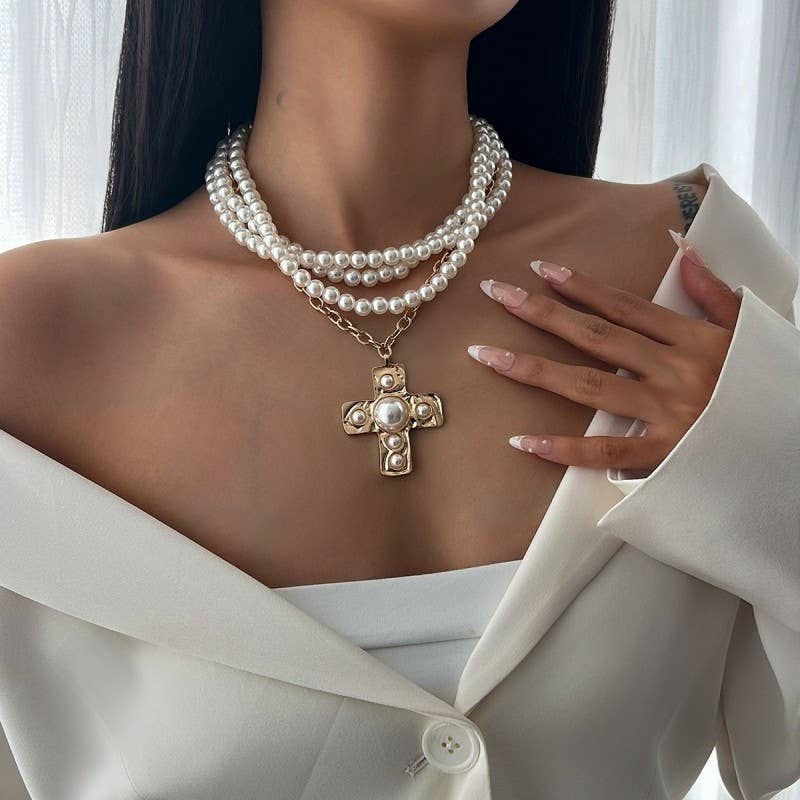 Chunky Pearl Statement Necklace
