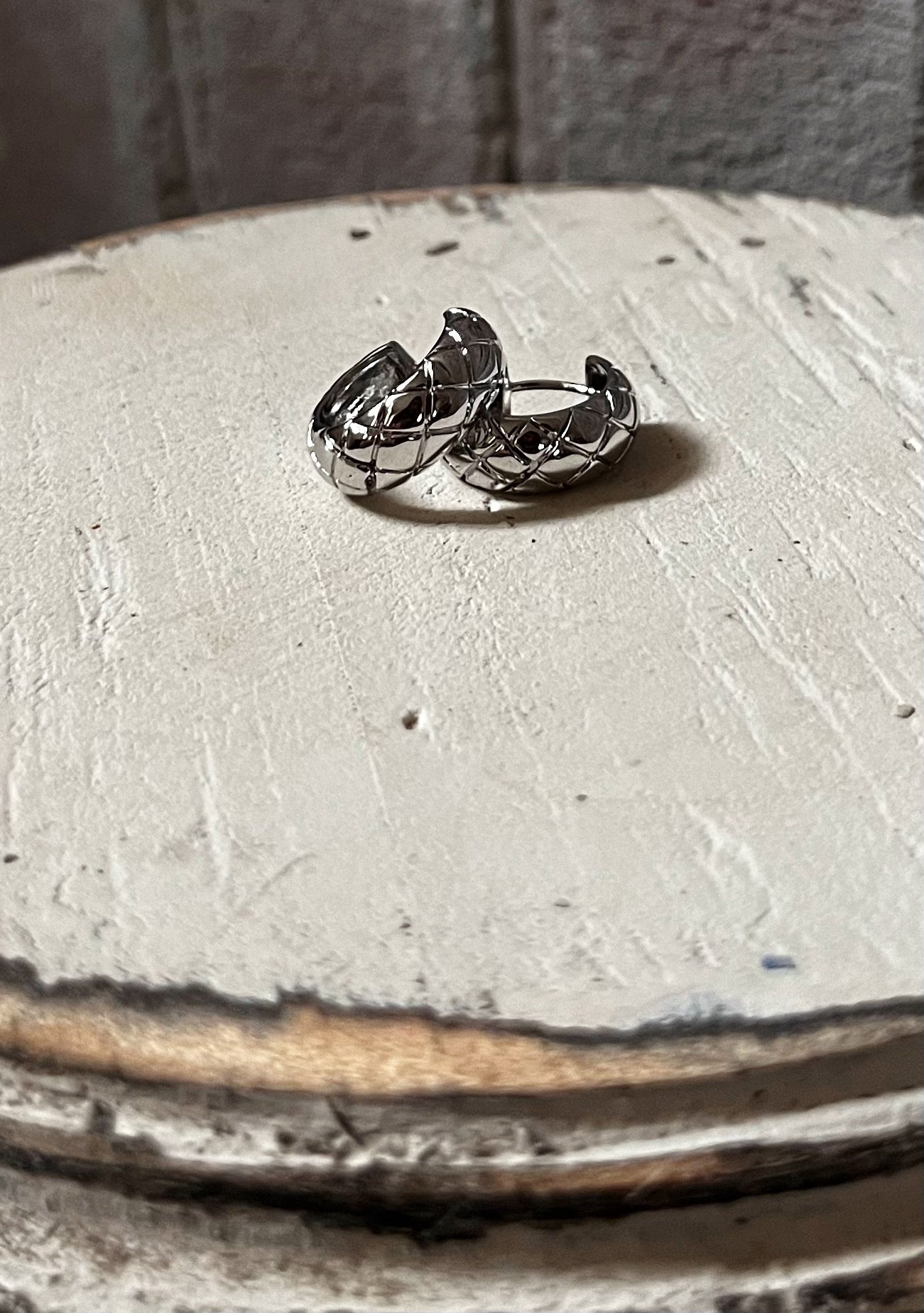 14K White Gold Dipped Quilted Hoop Earrings