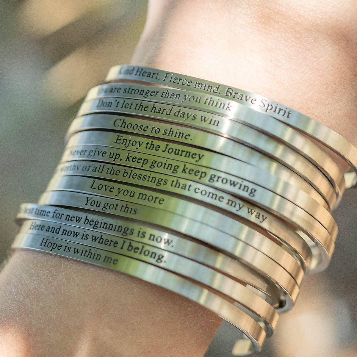 18K Gold PVD Dont let Hard Days Win Engraved Bangle Bracelet: Gold