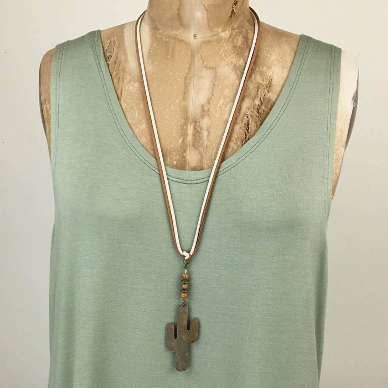 Sands Cactus Carcharm and Necklace