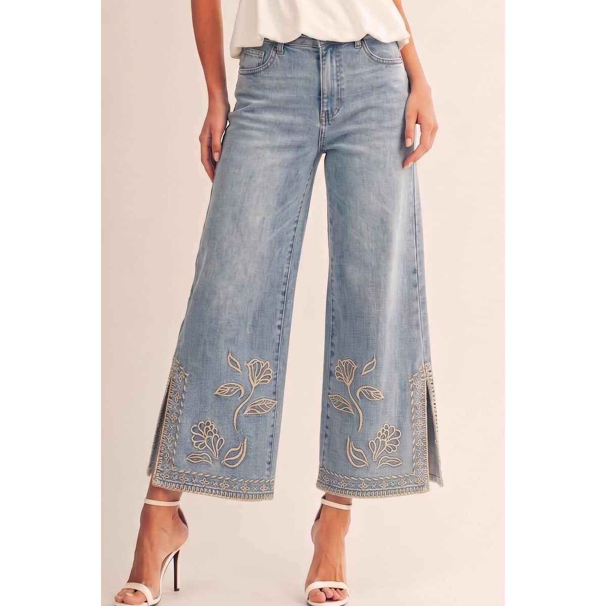 Vintage Botanical Embroidered Wide Leg Pants: LIGHT DENIM / S/M/L/XL (2-2-2-1)
