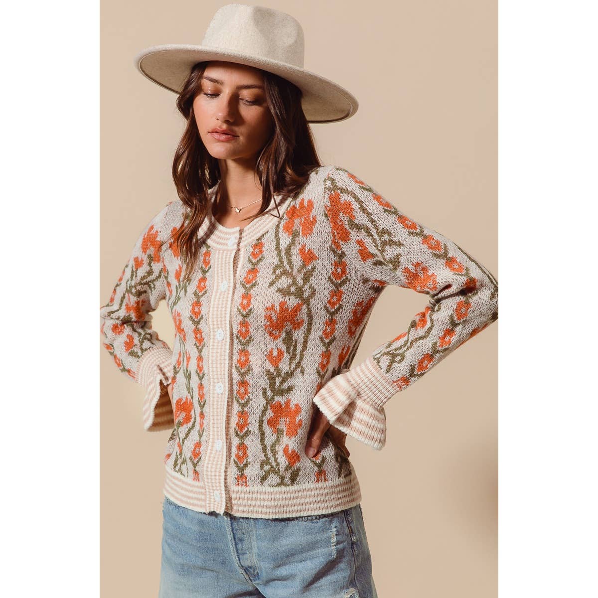 FLORAL INTARSIA BUTTON UP SWEATER CARDIGAN: OATMEAL / S