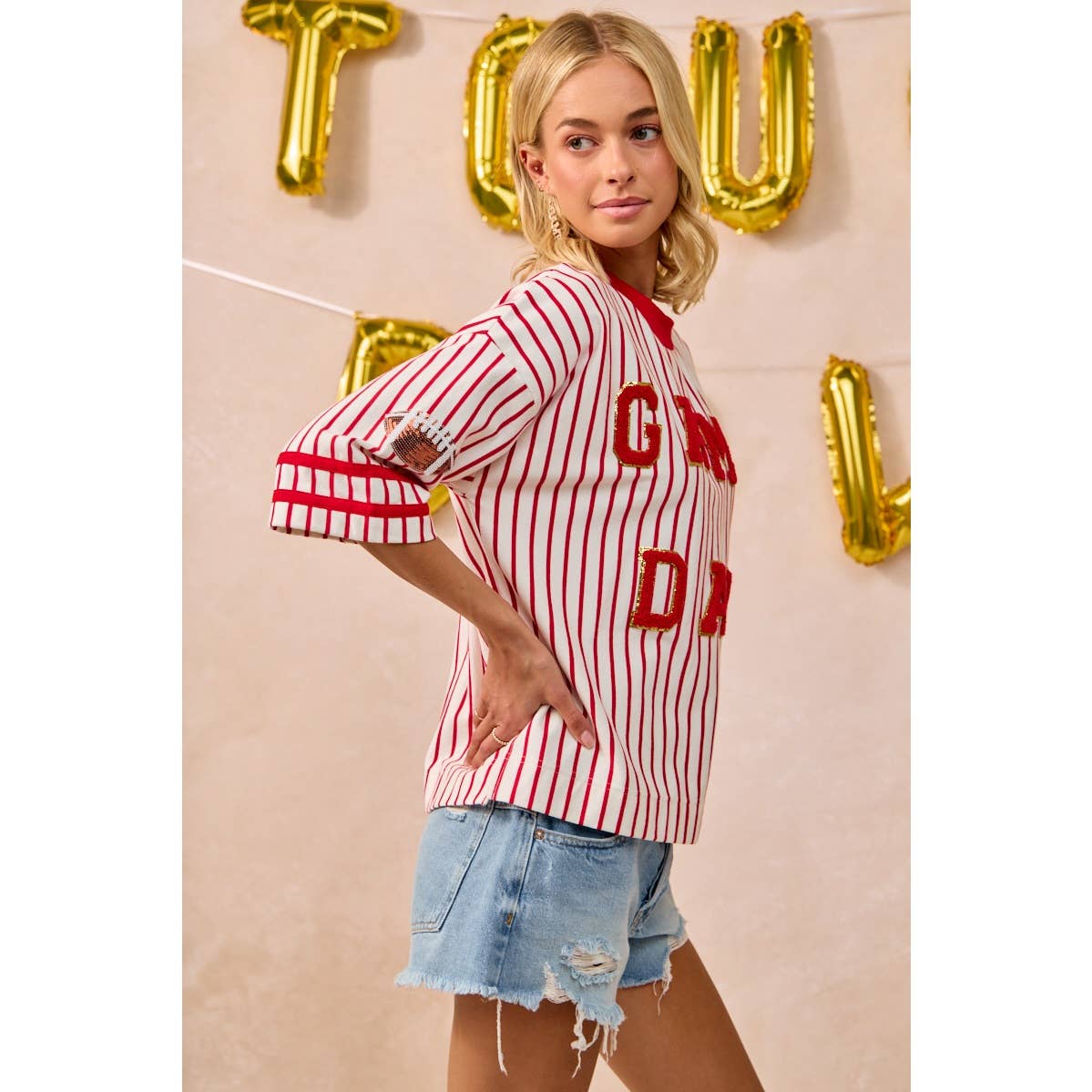 GAMEDAY THEME STRIPE KNIT TOP WITH SLEEVE PATCHED: IVORY/ROYAL / XL