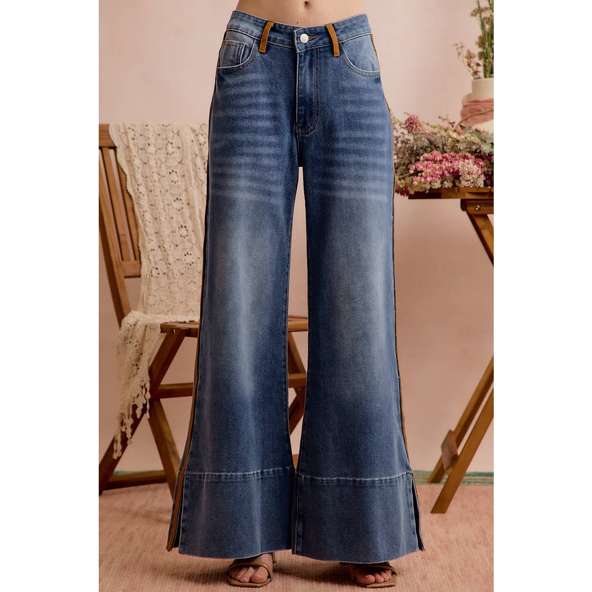 WIDE LEG FLARE WASHED DENIM JEANS WITH SIDE SEAM: DENIM / S