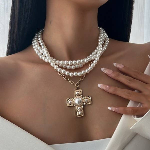 Chunky Pearl Statement Necklace