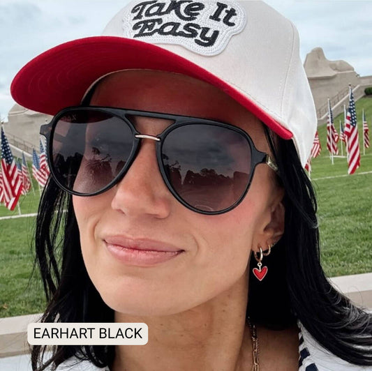 Earhart Women’s Aviator Polarized Sunglasses in Black