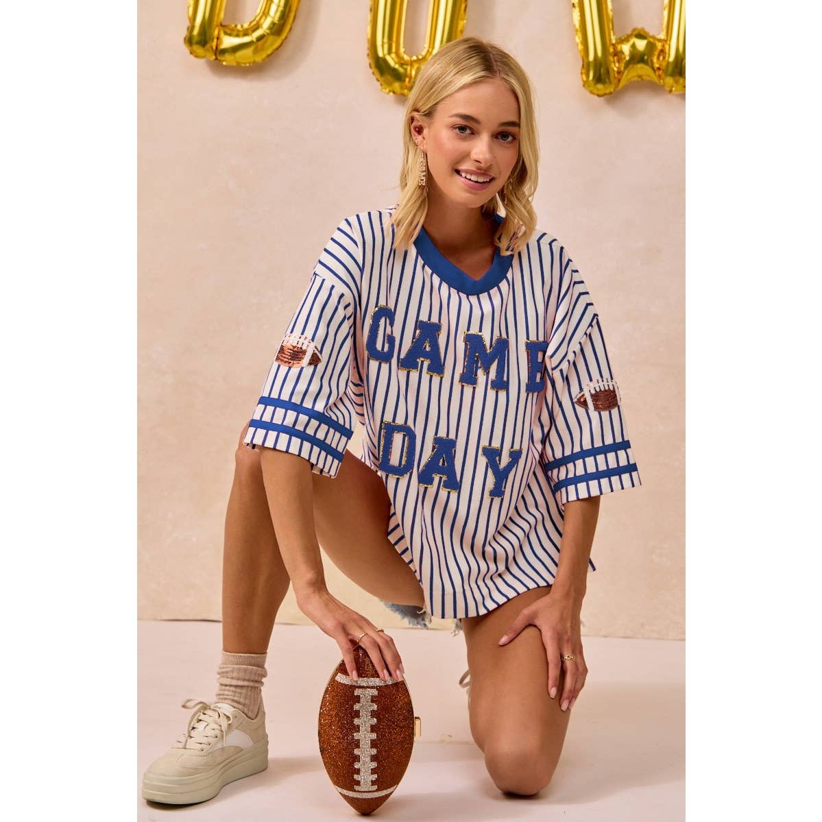GAMEDAY THEME STRIPE KNIT TOP WITH SLEEVE PATCHED: IVORY/ROYAL / XL