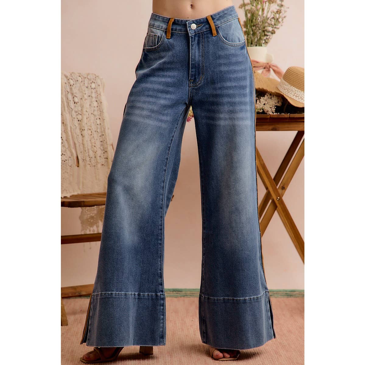 WIDE LEG FLARE WASHED DENIM JEANS WITH SIDE SEAM: DENIM / S