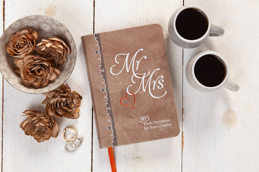 Mr & Mrs Devotional for Busy Couples