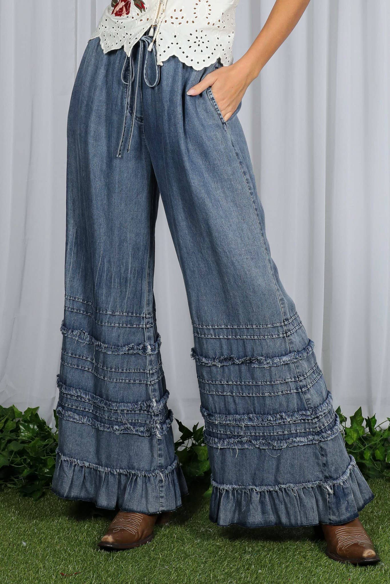 Flared Ruffle Hem Washed Chambray Crop Denim Pants VP83039: Washed Denim / M