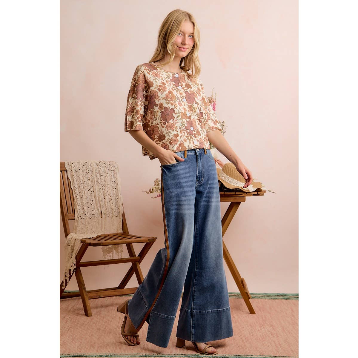 WIDE LEG FLARE WASHED DENIM JEANS WITH SIDE SEAM: DENIM / S